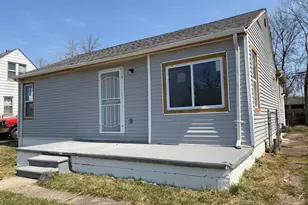 17870 Yonka St, Hamtramck, MI 48212 - Photo 2