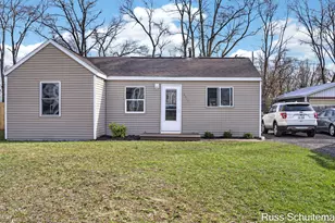 2289 Orchard Ave, Muskegon, MI 49442 - Photo 2