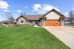 9552 Wall Gene Rd, South Lyon, MI 48178 - Photo 12