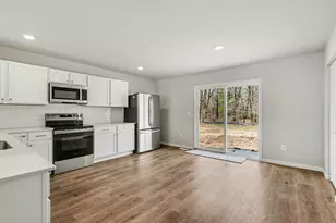 2058 Kristin Ct, Muskegon, MI 49442 - Photo 6