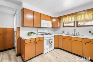 40 41st St SW, Grand Rapids, MI 49548 - Photo 4