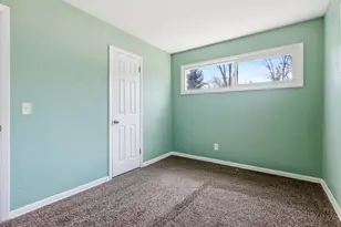 405 S Shore Dr, Battle Creek, MI 49015 - Photo 12