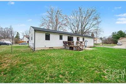 4040 Ziverts Street NE, Rockford, MI 49341 - Photo 38