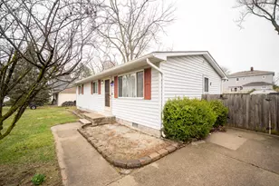 1720 Michigan St, Algonac, MI 48001 - Photo 24