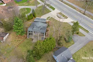 7500 Cascade Rd SE, Grand Rapids, MI 49546 - Photo 6