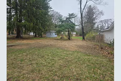 2158 E Broadway Avenue, Muskegon, MI 49444 - Photo 2