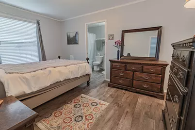 11975 Farmview Dr, Shelbyville, MI 49344 - Photo 8