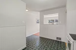 20450 Lancaster St, Harper Woods, MI 48225 - Photo 18