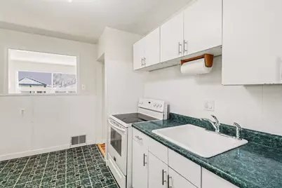 20450 Lancaster Street, Harper Woods, MI 48225 - Photo 16