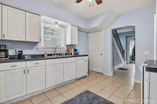 619 Fairbanks Ave, Kalamazoo, MI 49048 - Photo 16