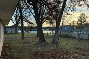 275 S 8th Ave, Fruitport, MI 49415 - Photo 8