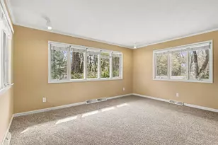 7052 N 30th St, Richland, MI 49083 - Photo 8