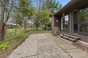 845 Brook Village Ct, Holland, MI 49423 - Photo 8