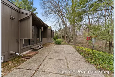 845 Brook Village Court, Holland, MI 49423 - Photo 10