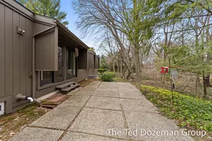 845 Brook Village Ct, Holland, MI 49423 - Photo 10