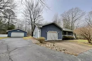 8491 W Awayin Hills Dr, New Era, MI 49446 - Photo 2