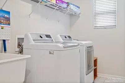 638 Holmdale Way, Ann Arbor, MI 48108 - Photo 32