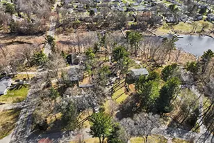 1437 Brookwood Dr, Norton Shores, MI 49441 - Photo 38