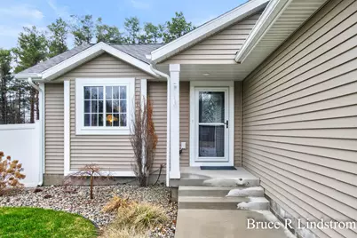 1157 Spruce Pointe Drive, Whitehall, MI 49461 - Photo 4