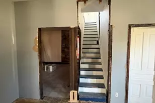 517 N Jefferson St, Ionia, MI 48846 - Photo 6