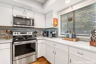 551 Gidley Circle, Grand Haven, MI 49417 - Photo 6