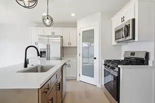 30493 Brush St, Madison Heights, MI 48071 - Photo 22