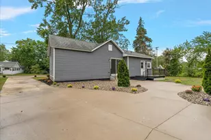 984 Evanston Ave, Muskegon, MI 49442 - Photo 18