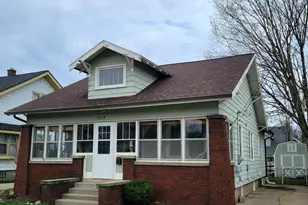 1674 Cleveland Ave SW, Wyoming, MI 49509 - Photo 2