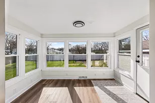 1104 N Waterloo Ave, Jackson, MI 49202 - Photo 6