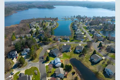 6779 Winter Creek Road, Norton Shores, MI 49444 - Photo 10