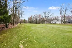 9362 Clubhouse Dr W, Stanwood, MI 49346 - Photo 32