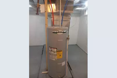 377 Parker Avenue, Benton Harbor, MI 49022 - Photo 22