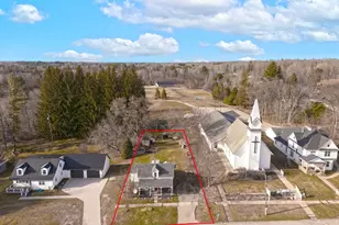 112 W Church St, Tustin, MI 49688 - Photo 2