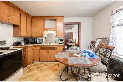 1350 Arthur Street, Muskegon, MI 49442 - Photo 6