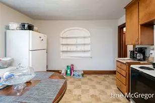 1350 Arthur St, Muskegon, MI 49442 - Photo 8