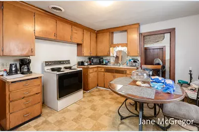 1350 Arthur Street, Muskegon, MI 49442 - Photo 8