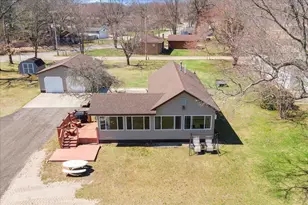 213 N Stewart St, Muskegon, MI 49442 - Photo 1