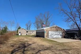 1471 E Beechwood Ln, White Cloud, MI 49349 - Photo 4