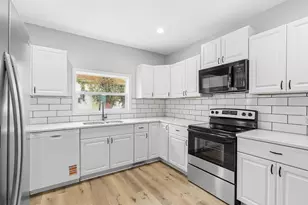 365 White Pigeon St, Constantine, MI 49042 - Photo 18