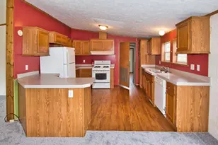 261 Marks St, Niles, MI 49120 - Photo 2