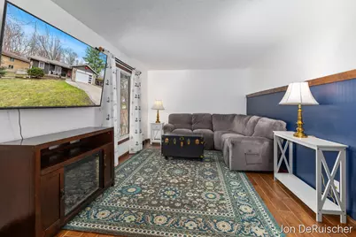 1879 Holliday Drive SW, Wyoming, MI 49519 - Photo 4