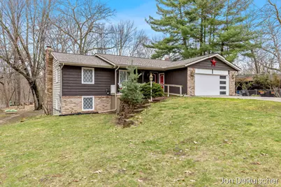 1879 Holliday Drive SW, Wyoming, MI 49519 - Photo 2