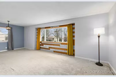 8121 S Youngman Road, Greenville, MI 48838 - Photo 6