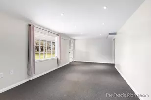 8121 S Youngman Rd, Greenville, MI 48838 - Photo 20