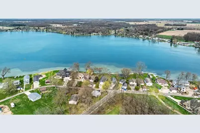 19656 Lakeshore Drive, Three Rivers, MI 49093 - Photo 2
