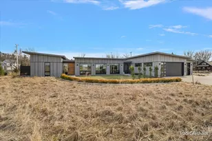 20028 N Shore Dr, Spring Lake, MI 49456 - Photo 1