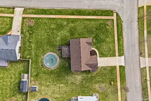 4547 Green Meadow Dr, Caledonia, MI 49316 - Photo 8