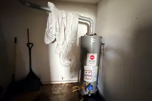 822 Vine St, Manistee, MI 49660 - Photo 18