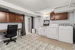 28 Troy St, Battle Creek, MI 49037 - Photo 18