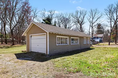 5423 Front Street, Newaygo, MI 49337 - Photo 6